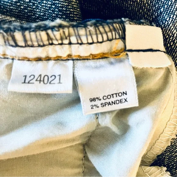 NWOT LOFT Jeans w/ Curved Pockets - Picture 6 of 7